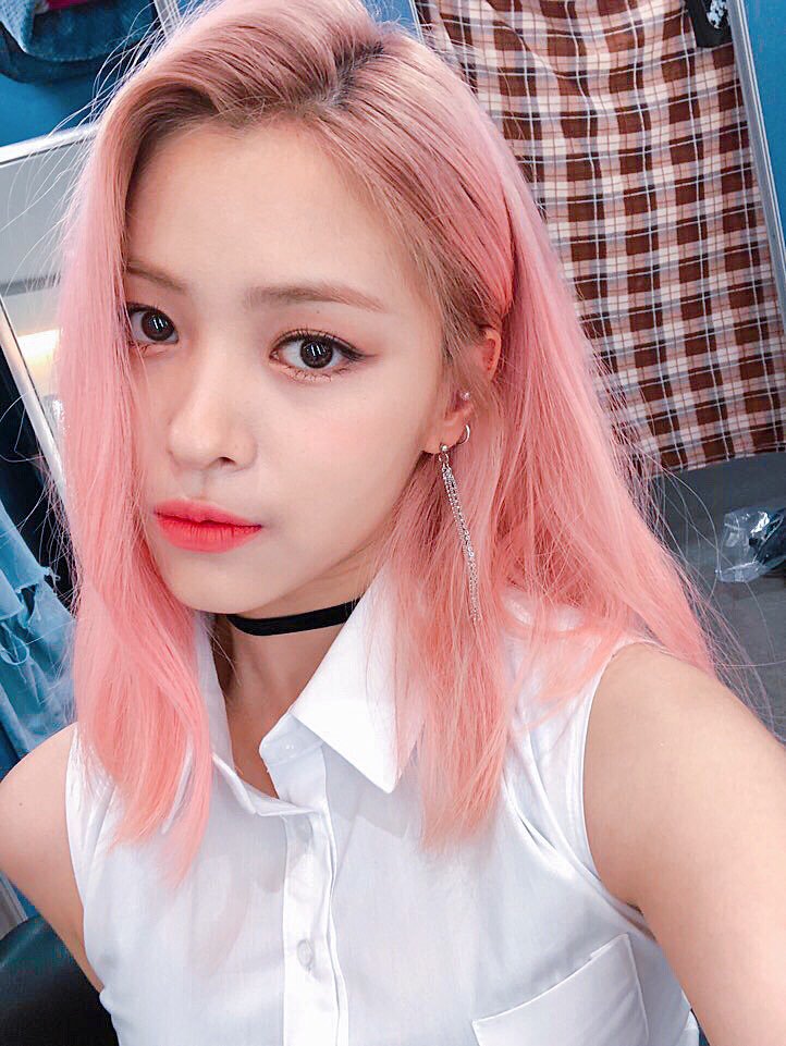 itzy 핑크돌 류진 - Want it + 달라달라 뮤뱅 상반기 결산 190628 | 인스티즈