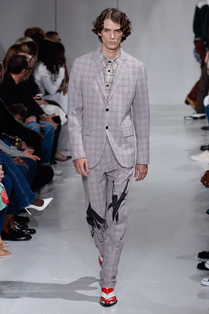 Calvin Klein by 라프 시몬스 2018 S/S 컬렉션 | 인스티즈