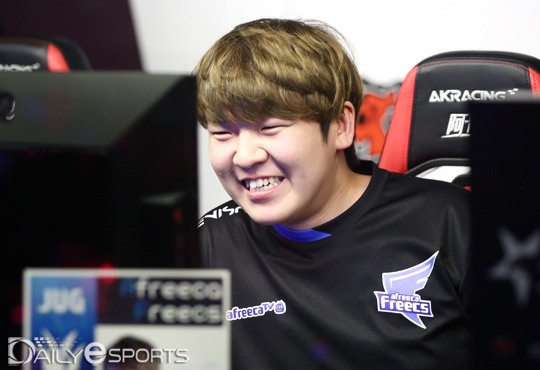 [LOL] 2018 롤챔스 스프링에서 미친 폼 올라가는 팀ㄷㄷㄷ | 인스티즈