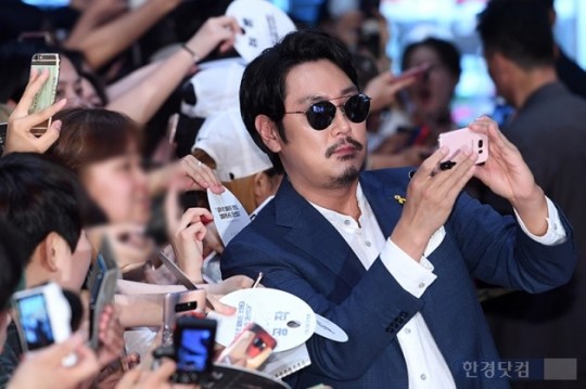 공작 쇼케이스에서 황정민 조진웅 이성민 주지훈.jpg | 인스티즈