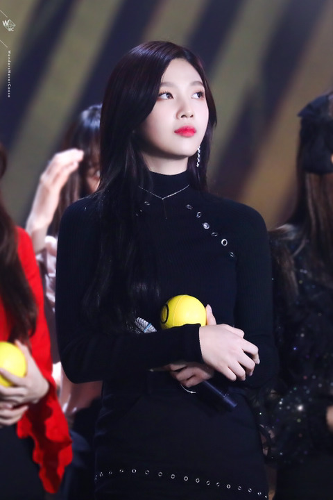 레전드 찍은 코뮤페 올블랙 조이.jpg | 인스티즈