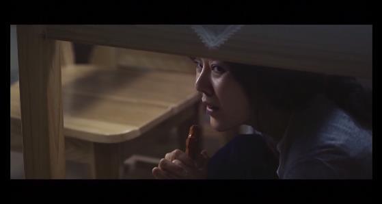 강산맨션 102호에는 살인마가 살고있다. ＜영화＞ 이웃사람 03 | 인스티즈