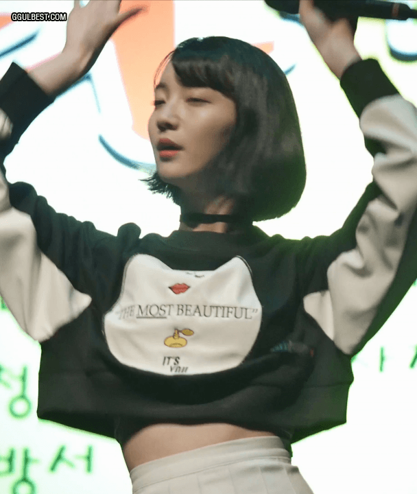 오마이걸 비니 초근접... 살랑살랑 몸짓...gif | 인스티즈