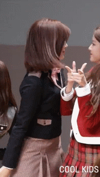 아이즈원) 말릴 수 없는 대형견.gif | 인스티즈