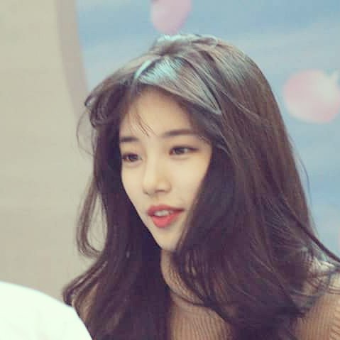 현실 실물감이 느껴지는 수지 직찍짤들.jpgif | 인스티즈