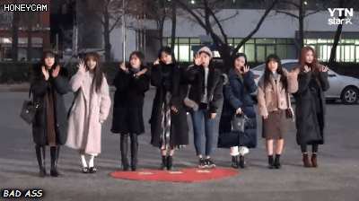 조용했던 미주와 덩달아 평범해진 러블리즈의 포토타임.gif | 인스티즈