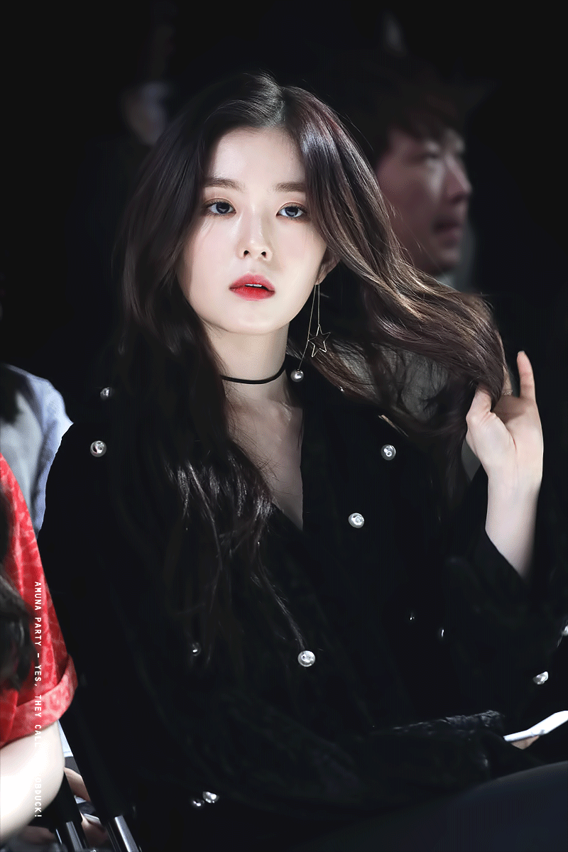 특유의 분위기를 갖고 있는 아이린.jpgif | 인스티즈