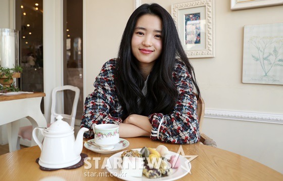 차 마시는 김태리 | 인스티즈