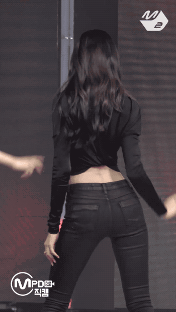 애교부리는 임나영 | 인스티즈