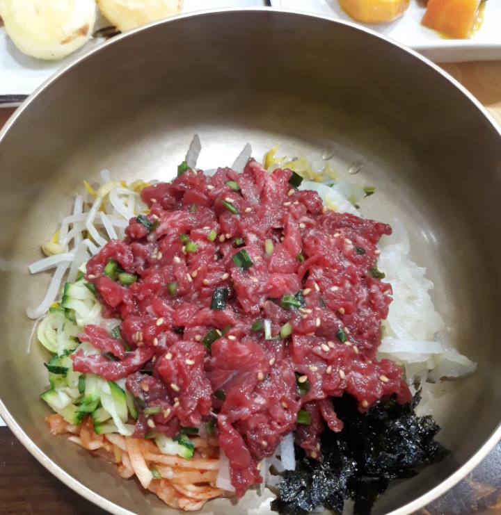 육회 이미지